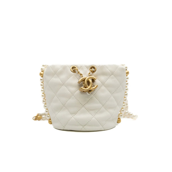 Chanel Matelasse Pearl Chain White In Lambskin GHW Seri 31