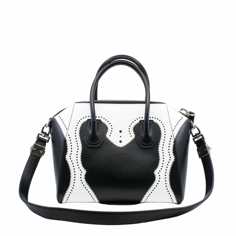 Antigona Bag  Medium Leather black and white phw