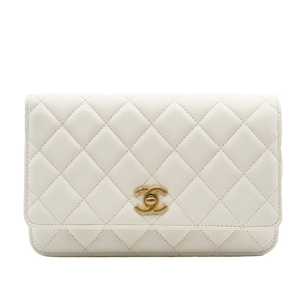 Pearl Crush In White Lambskin Wallet On Chain GHW Seri 30 - L'UXE LINK