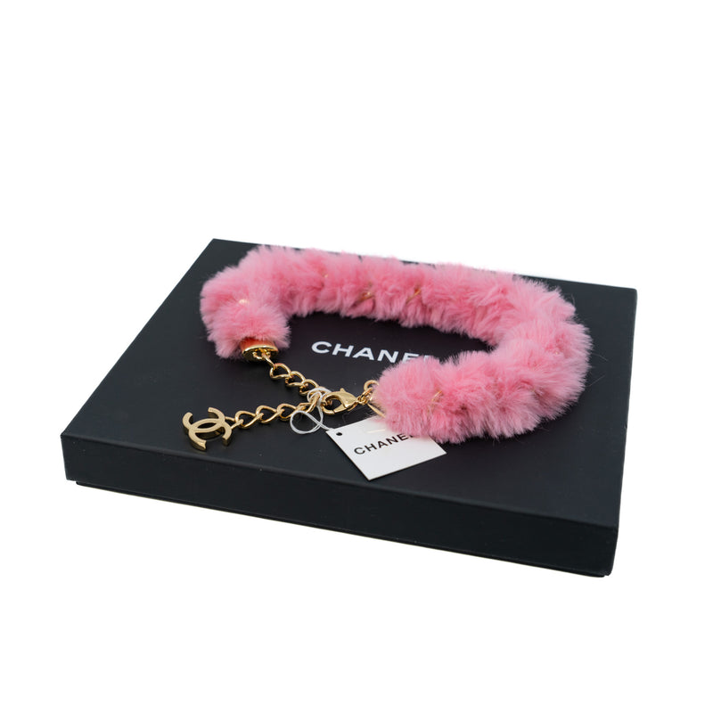 24C Pink Faux Fur With Lacquered Gold Metal CC Necklace