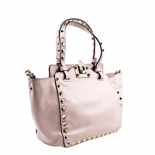 ROCKSTUD TOTE PEBBLED SMALL LEATHER LIGHT PINK PHW - L'UXE LINK