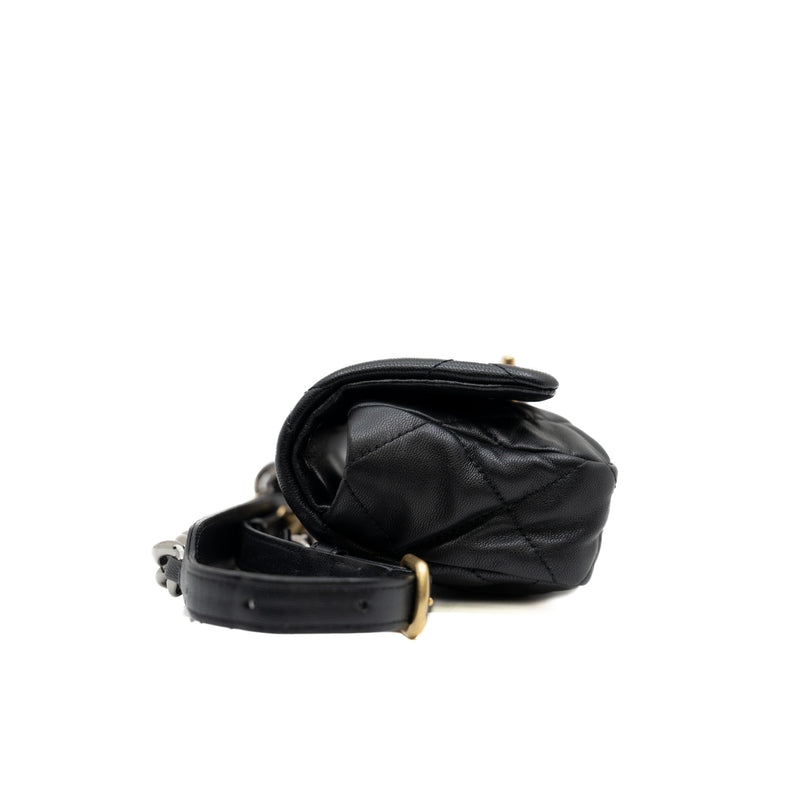 19 Waist Bag In Black Lambskin Multi Hardware - L'UXE LINK