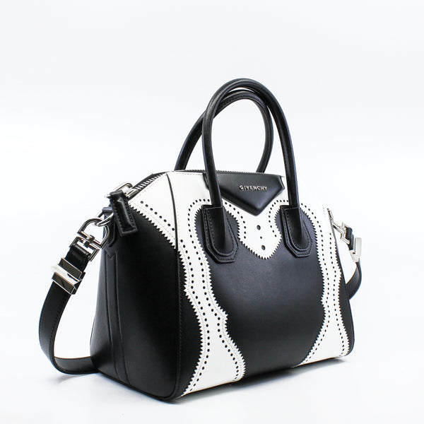 Medium Antigona In Black/White Calfskin Handbag PHW - L'UXE LINK