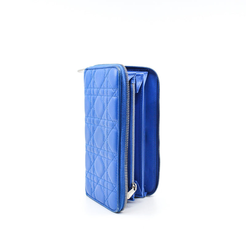 Zip Around Escapade In Blue Lambskin Wallet PHW - L'UXE LINK