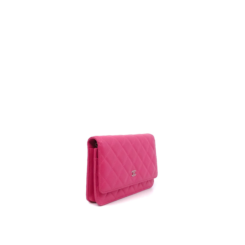 Classic Enamel CC Wallet On Chain In Hot Pink Lambskin Leather PHW Seri 21 - L'UXE LINK