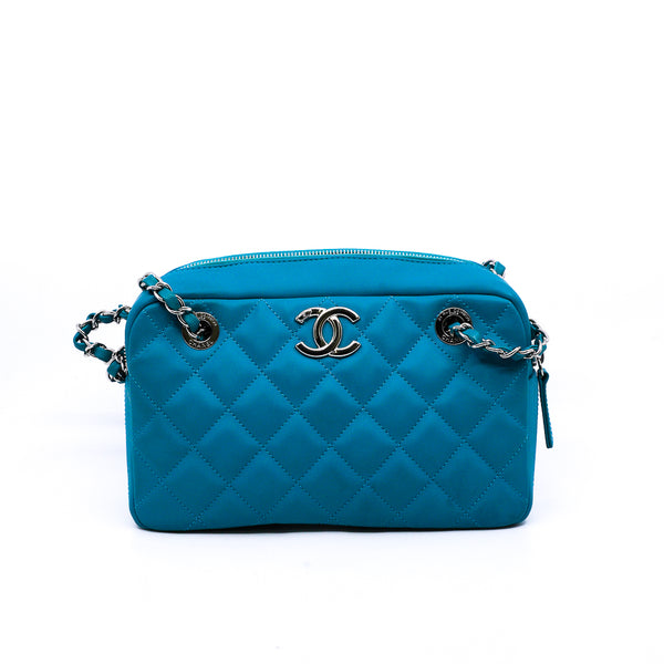 Coco Rain Blue Quilted Rubberized Lambskin Camera Bag PHW Seri 21