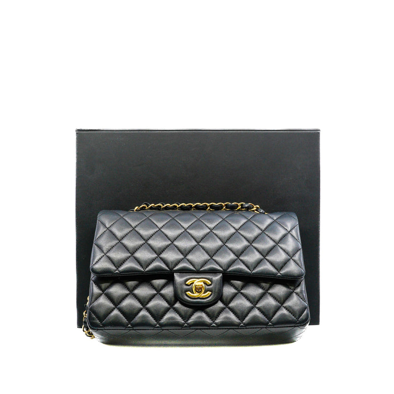 Medium Classic Double Flap Black Lambskin GHW Seri 23 - L'UXE LINK