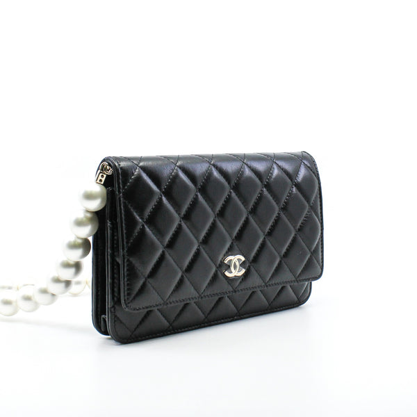 Pearl Wallet On Chain In Black Calfskin Leather Crossbody Bag Seri 30