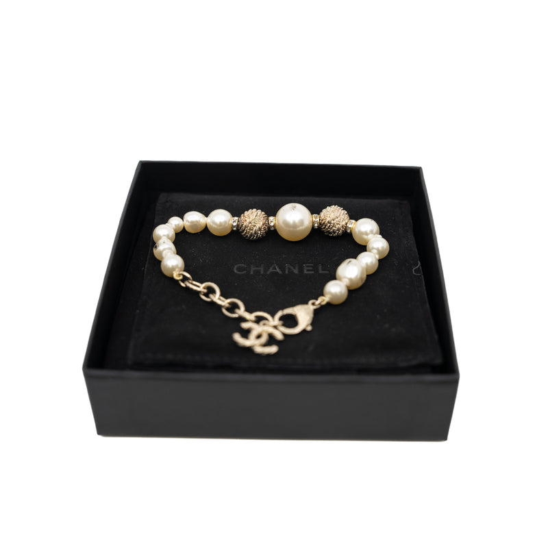 Bracelet Faux Pearl With Yellow Gold Ball GHW