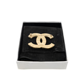 thumbnail Medium CC Logo Brooch With Pearl/Crystal GHW