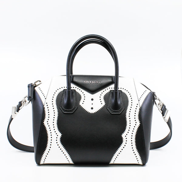 Medium Antigona In Black/White Calfskin Handbag PHW - L'UXE LINK