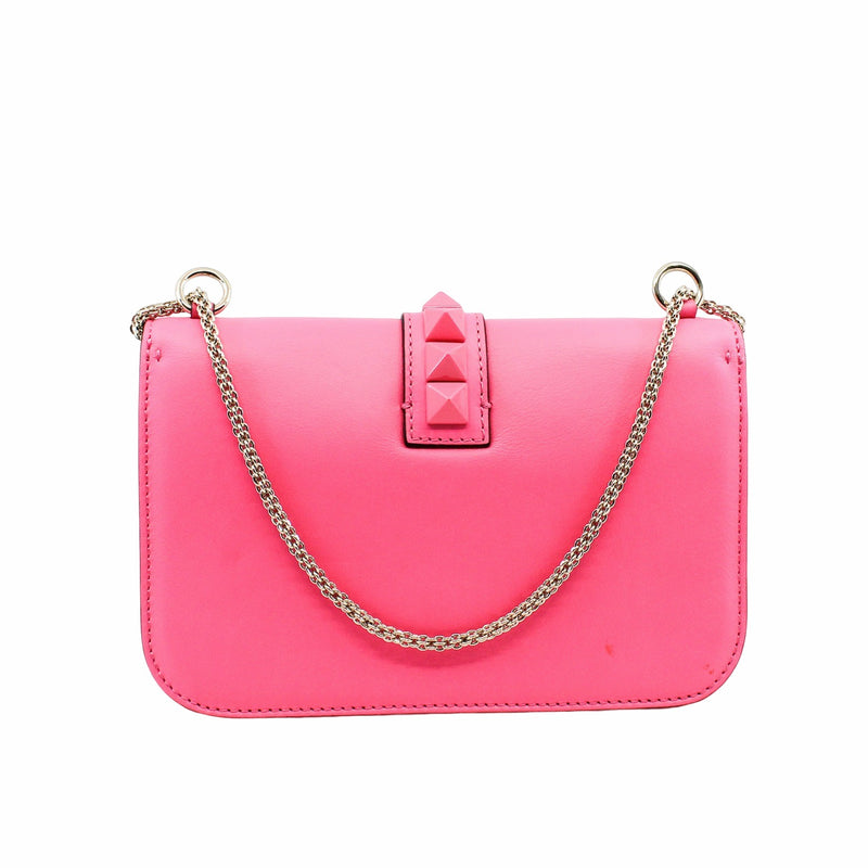 SMALL ROCKSTUD CROSSBODY BAG WITH CHAIN RED ROSE LGHW - L'UXE LINK