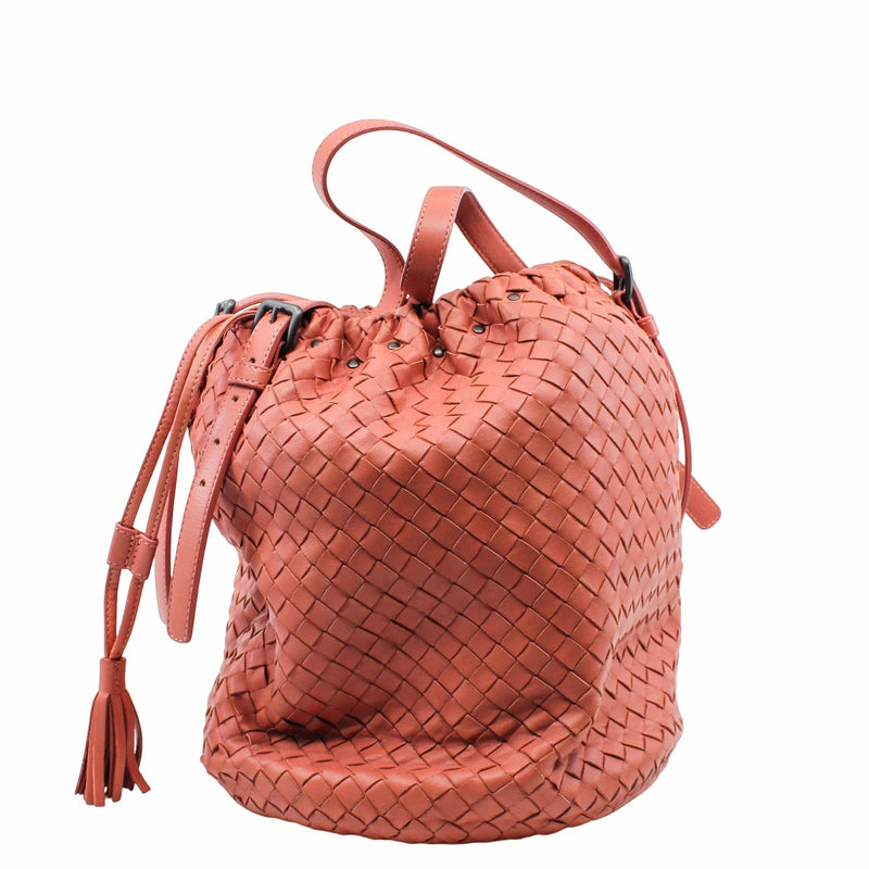 Drawstring Tassel Bucket Bag Intrecciato Nappa pink Small - L'UXE LINK