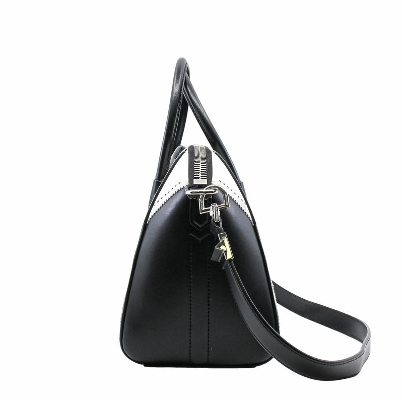 Antigona Bag  Medium Leather black and white phw