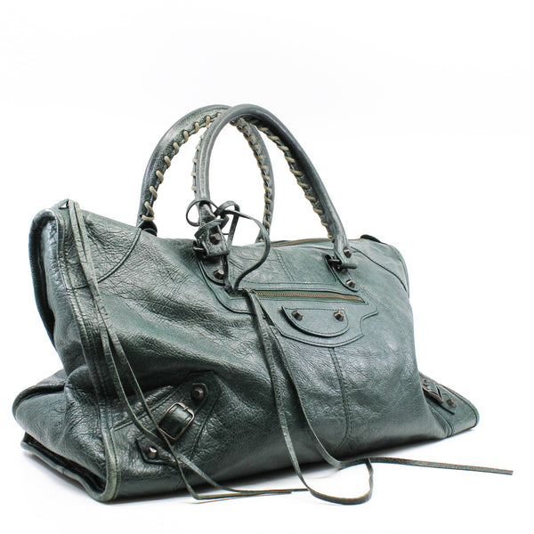 City Classic Studs Bag Calfskin Leather Medium Dark Green