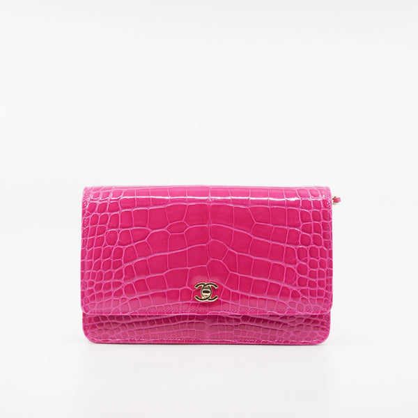 Wallet On Chain Alligator Leather In Pink GHW Seri 24