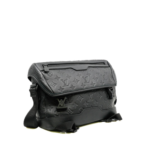 Messenger Voyager PM In Black Monogram Shadow Calfskin Bag - L'UXE LINK