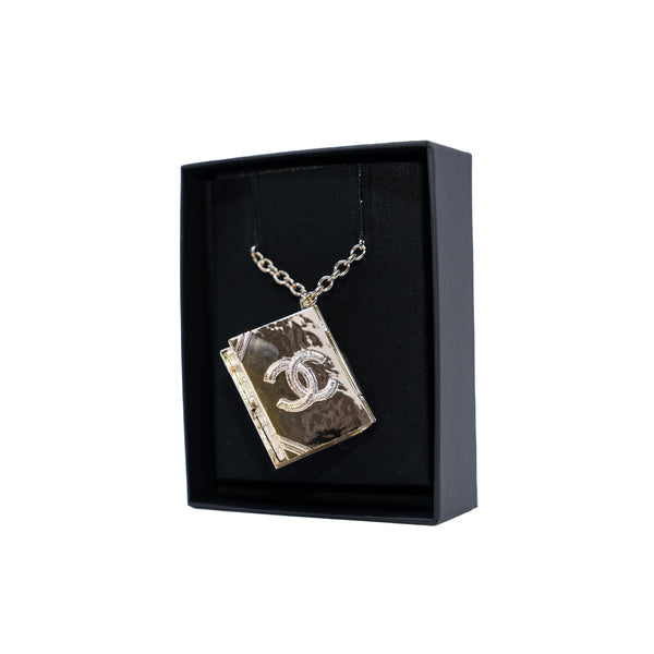 Lion Book Enamel Locket Pendant Necklace - L'UXE LINK