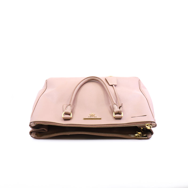 saffiano medium in leather beige ghw