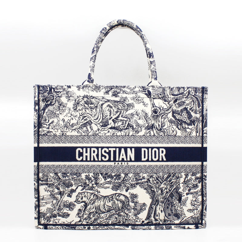 Dior Toile De Jouy Book Tote Large Blue Embroidery rrp5000 - L'UXE LINK