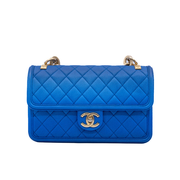 medium flap bag with color chian in caviar bright blue mix ghw seri 27 - L'UXE LINK