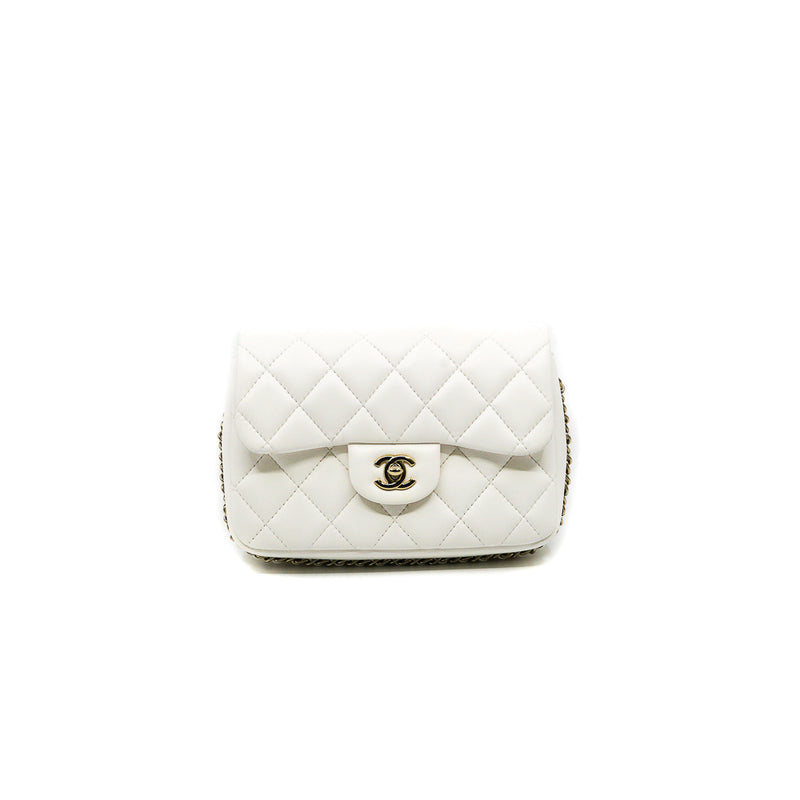 flap bag in white lamb skin with pearl chain seri 29