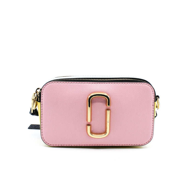 marc jacobs camera bag in pink