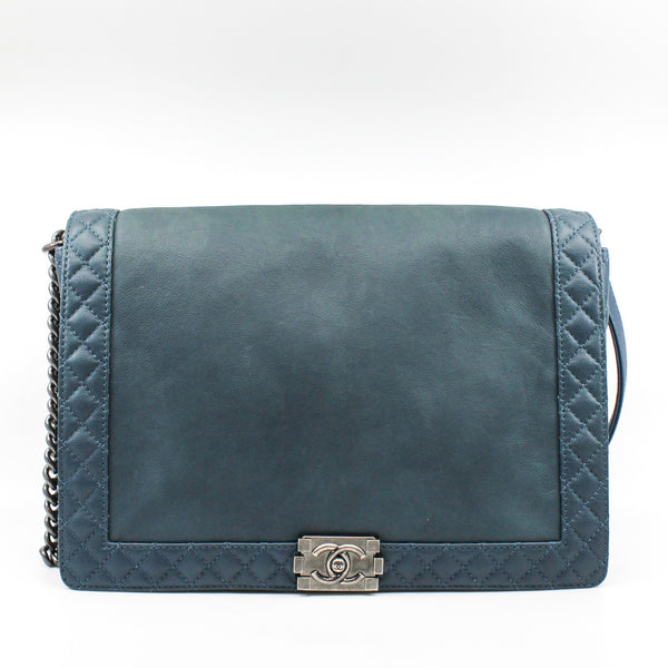 Maxi Boy Chanel Chain Shoulder Bag  Calf Leather Blue PHW - L'UXE LINK