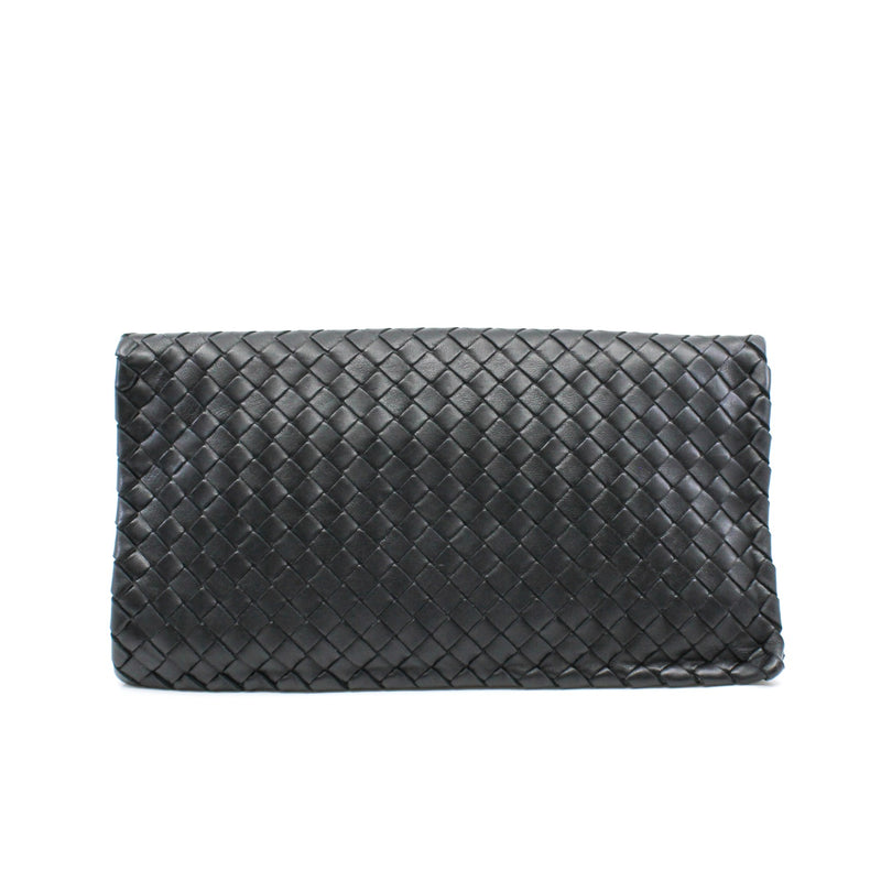 black clutch